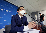 정부 "모든 가능성 열고 의료계와 방안 논의"…전공의 휴진율 69.4%