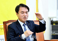 [이슈&인물] 김종철 정의당 대표 "정치는 사회적 약자의 가장 강력한 무기"