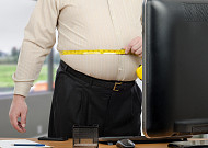 체중 변화 큰 중년 <b>남성</b>, 암 발생 위험 22% 높아