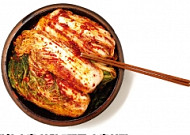 [2021 업그레이드 K-팜④] 건강·신선식품 선호에…외국인도 김치 맛에 눈 떴다