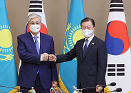 카자흐 대통령 "희토류 다량 보유...한국 참여 바란다"