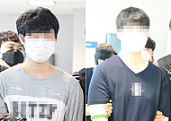 친할머니 살해한 19세 손자, 징역 12년 선고…재판부 ‘자전거 도둑’ 책 선물