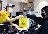 오미크론 여파에...외식업계, 연말 홈파티 배달 수요 '쑥'