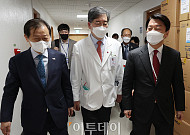 [포토] 대화하는 안철수-문영수-신희영