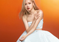 “프리미엄에 꽂혔다”…뷰티업체, 럭셔리 화장품 줄줄이 도전