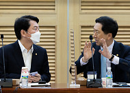 '민심'이냐 '윤심'이냐...막 올리는 與 당권 경쟁