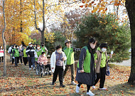 코오롱그룹, "걸음 수 만큼 기부" 삼남길 트레킹 나눔 진행