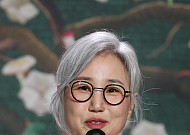 김은숙ㆍ박해영 등 "'내란수괴' 윤석열 탄핵하라!"…목소리 높인 작가들