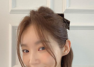 강민경 ‘열정페이’ 논란에 연예인 프리미엄 재조명…“머리끈이 5만9000원”