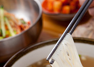 ‘생방송 투데이’ 오늘방송맛집- 인생 분식, 따뜻한 국수 한 그릇, ‘장○○’…대박 비결은?