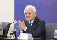 김한길 "젊음이 벼슬도 아니고, 노인이 주홍글씨 돼선 안 돼"