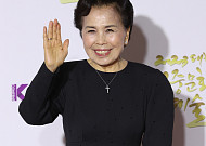 이미자, '미스트롯3' 결승전 출연…승자에 왕관 수여 "후배들 위해 출연"