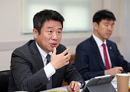 당정 "내년 노인 일자리 14만7000개 확대…일자리 단가도 7% 인상"