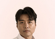 이동국 용인FC '근무 태만' 의혹, 살펴보니…