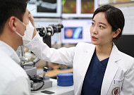 겨울철 하얀 눈 때문에 시력이 떨어진다, 왜? [e건강~쏙]