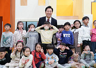 첫째 아이 돌봄부터 등하원·병원 동행까지…‘서울형 아이돌봄’ 100억 투입