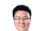 [기고] 중년 남성 괴롭히는 ‘오십견’, 대체 뭐길래?