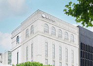 침대업계 하반기 전략은?…에이스 ‘편의성’ vs 시몬스 ‘고급화’