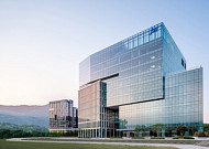 [BioS]JW중외, 통풍 ‘hURAT1 저해제’ 3상 "환자투약 완료"