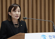 이수형 금통위원 “3분기 성장률 나도 놀라…가계부채 선행지표 개발 중”