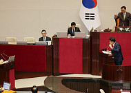 윤상현 “尹 계엄 선포, 고도의 정치행위”...野 “미쳤나”