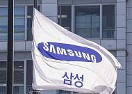 ‘AI 훈풍’에 삼성전자 최고가…반도체 전반 회복 기대감 커져 [ET의 칩스토리]