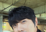 KCM, 뒤늦은 고백 "두 딸 있어"…3년 전 혼인신고 "공개 오히려 기뻐"