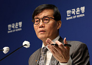이창용 한은 총재 재산 44억…장용성 금통위원 102억 [재산 공개]