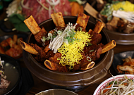 '2TV 생생정보' 오늘방송맛집- 갈비찜 맛집→출렁다리까지! 논산 핫플레이스 어디?