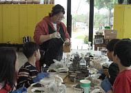 아빠는 족욕, 엄마는 테라리움 클래스...황금 연휴, 지친 마음 치유해볼까 [르포]