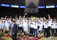 프로농구 LG, 창단 28년 만에 첫 우승…39세 베테랑 허일영 MVP