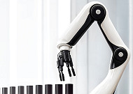 아모레퍼시픽 헤라, ‘맞춤형 화장품 서비스’ 색상·제품 확대