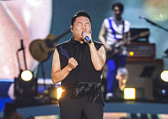 싸이, '흠뻑쇼' 광주 공연 불발?⋯광주월드컵경기장 "잔디 훼손 우려"