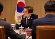 李 "'어쩌면 해피엔딩' 토니상 6관왕, 한국 문화예술 새 시작"