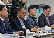 방통위 업무보고 재개…"이재명 정부 국정철학 따를 것"