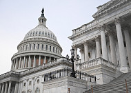 美 ‘크고 아름다운 법안’, 상원 첫 관문 통과…트럼프 “공화당 자랑스러워”