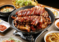 '2TV 생생정보' 오늘방송맛집- 가격파괴, 족발 무한리필이 단돈 만 원대? '종○○○'