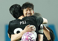 ‘캡틴’ 손흥민, 토트넘과 고별전...상암 6만여 관중 앞에서 ‘뜨거운 눈물’