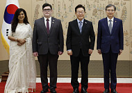 李대통령, 방글라데시·스페인 등 7개국 주한대사 신임장 받아