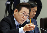 李대통령, '권성동 의혹' 토목사업 관련 "절차중지 명령"