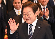 이재명 대통령 “정부, 어르신들 건강한 노후 위한 울타리 될 것”
