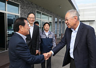 류진 회장, 한경협 경영자문 우수기업 ㈜청우코아 방문…수출 2.5배↑