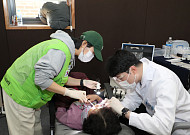 병원 끊긴 농촌 살린다…왕진버스 353곳 ‘역대급 확장’