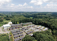 고령자 마을로 변신한 폐교, 희망이 되다