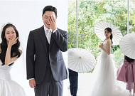 '나솔' 22기 옥순♥경수, 두 자녀 함께한 웨딩화보 공개⋯"결혼까지 10일"