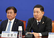 與 정년연장특위 첫 회의…"연내 65세 입법 추진”