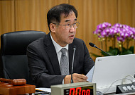 맹성규 “개인형 이동장치, 사고 예방 방안 마련할 것”…당정협의 개최