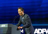 [단독] 김동원 한화생명 사장, 최근 비공개 결혼식