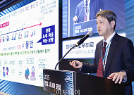 한일 시니어 포럼, 특별강연하는 마에다 노부히로 닛세이기초연구소 상석연구원 [포토]