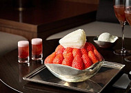 신라호텔, 딸기빙수 세트 10만원대 출시…작년보다 4% 인상